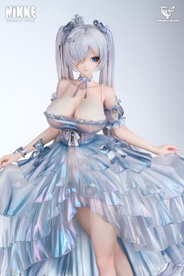 12万円超えの大迫力太もも！『勝利の女神：NIKKE』よりシンデレラが「ガラスのプリンセス」姿で1/4スケールスタチュー化
