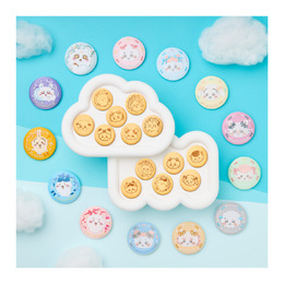 「ちいかわ」たちの可愛い「刺繍缶バッジビスケット」!缶バッジは全13種、ビスケットにはそれぞれキャラクターをプリント