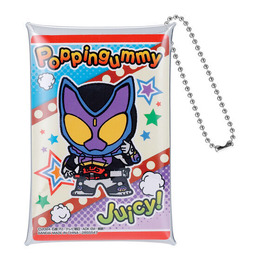 フラットガシャポンから「仮面ライダー」クリアポーチコレクションが登場！「ガウ」「555」など全5種、裏表デザインで楽しめる2WAY仕様