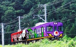 ヱヴァンゲリヲン新劇場版：Q公開記念電車