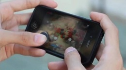 重さ僅か1.8g！ スマホに貼り付けて使うジョイスティック、クラウドファンディングを開始