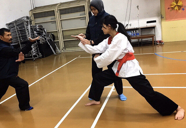 【コスプレ】女子高生レイヤーKAPIは演武「シラット」金メダリスト！  鍛え上げられた美ボディに注目【写真31枚】