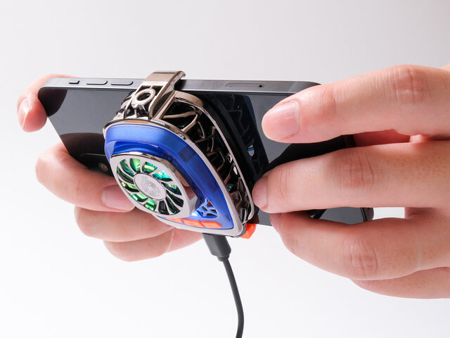 スマホの熱暴走はこれで解決！モバイルペルチェクーラーが販売開始ーソシャゲの周回や動画配信時にあると安心