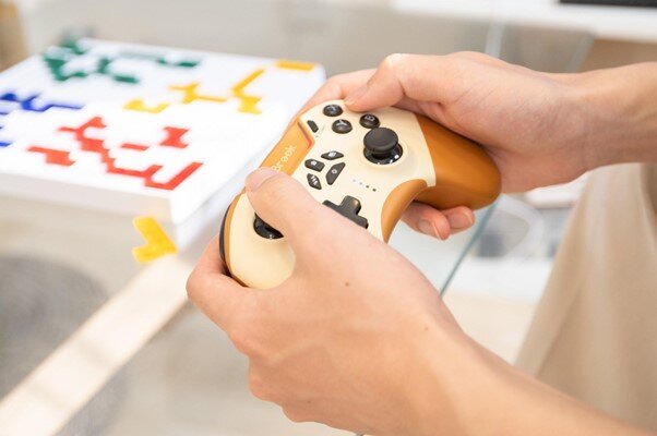 「Brook Vivid Switch用 ワイヤレス コントローラー」でオシャレに遊ぼう！背面ボタン、マクロ機能などゲーマーの欲しい機能も完備