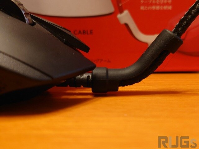 ELECOM GAMINGの中の人が駄々をこねて作られたワイヤードマウスの救世主―「まるで無線」な使い心地を作りだす『ケーブルリフト』を使ってみた