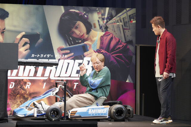 『カートライダー ドリフト』発表会にて「高橋ひかるさんvsスピードワゴン」開幕！井戸田さんを襲う時速200kmの強風！？