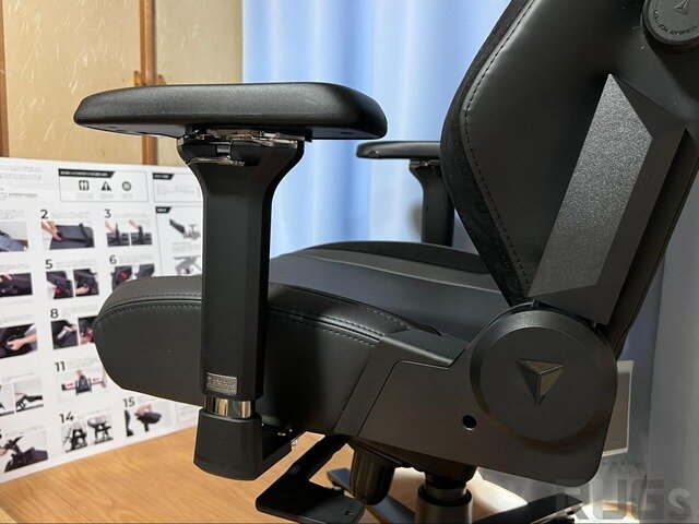 ゲーミングチェア「Secretlab」で部屋を“グリーン車”にしよう！酷使されがちなゲーマーの身体の強い味方「メモリーフォームランバーピロー」とは