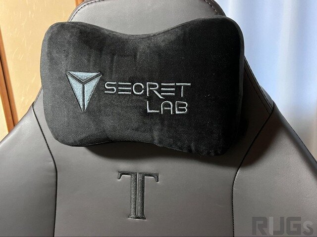ゲーミングチェア「Secretlab」で部屋を“グリーン車”にしよう！酷使されがちなゲーマーの身体の強い味方「メモリーフォームランバーピロー」とは