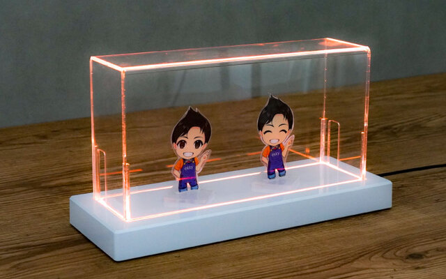 ゲーム機やアクスタ、フィギュアを推しカラーに染められる！「ゲーミングLEDショーケース」が最高にクール