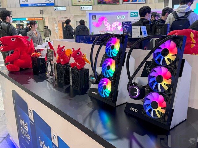 JR品川駅に「カスタムPCショールーム 2023」が出現！MSIのPCパーツとインテルCPU、ニトリのゲーミング家具が提案するスタイリッシュなライフスタイル