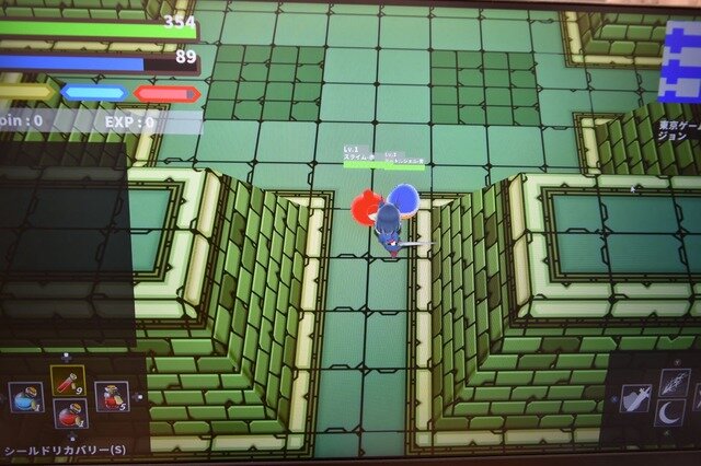 『SDダンジョンズ』はキャラメイク&軽快な操作性が楽しいローグライクACT！ 装飾アイテムも盛りに盛れる【東京ゲームダンジョン4】
