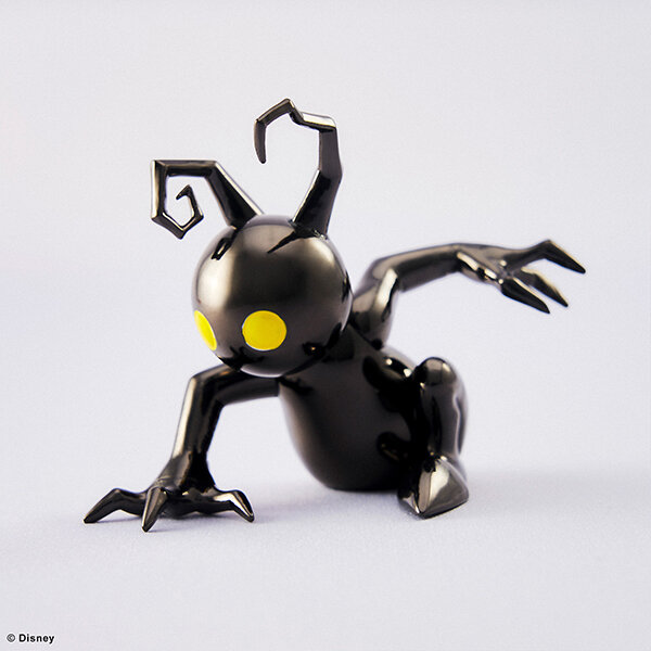 『キングダム ハーツ』黒コートに身を包んだ「王様」がクール…！メタルフィギュアが発売間近ーお馴染みのモンスター「シャドウ」も