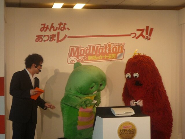 今日からピンでやっていきますぞぉ！『ModNation 無限のカート王国』記者会見でムックが宣言