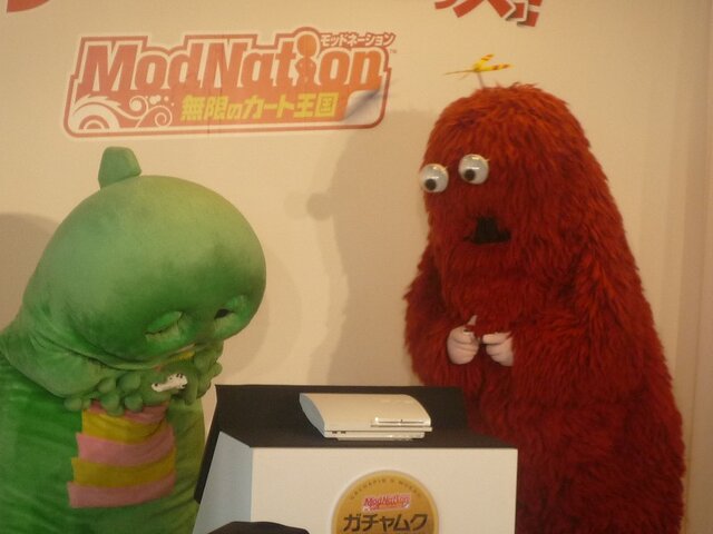 今日からピンでやっていきますぞぉ！『ModNation 無限のカート王国』記者会見でムックが宣言