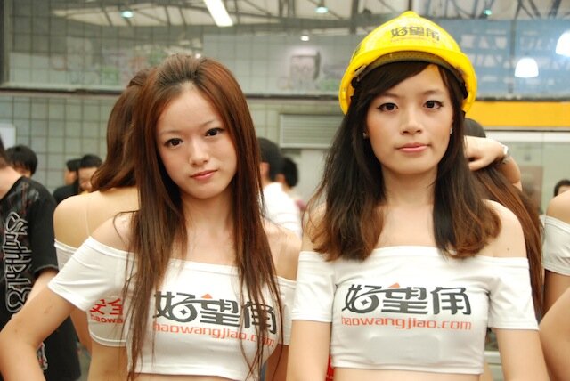 【China Joy 2010】中国最大のゲーム展示会はじまる・・・まずは美人揃いのコンパニオンを紹介