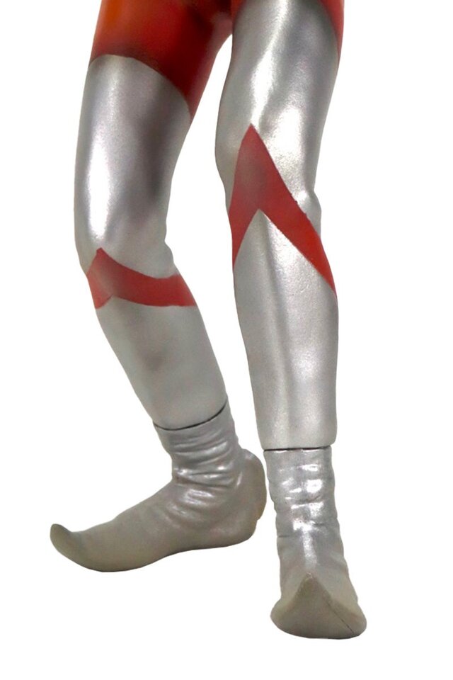 スペシウム光線！初代「ウルトラマン」より美しき「Bタイプ」スーツの1/6スケールフィギュアが復刻―目やタイマーの発光ギミックも搭載