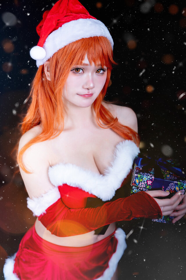 ナミ『ONE PIECE』／erin（X：@erin7077）、撮影：九十九ver.2.0（X：@tukumo9_9）