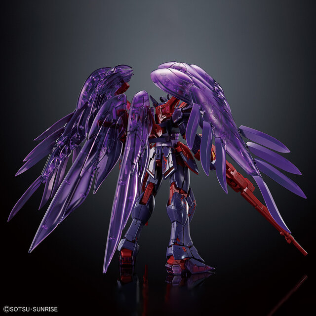 “白い翼”を持つ「MG 1/100 ウイングガンダムゼロEW」が禍々しい姿に！翼の展開・連動ギミック、ネオバード形態への変形も可能