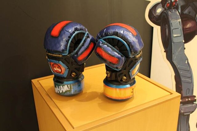 見慣れた“あの武器”が目の前に！「Apex Legends Gallery + POP UP STORE」レポートーお馴染み“ネッシー”やコンセプトアートも