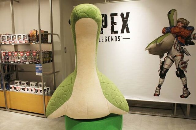 見慣れた“あの武器”が目の前に！「Apex Legends Gallery + POP UP STORE」レポートーお馴染み“ネッシー”やコンセプトアートも