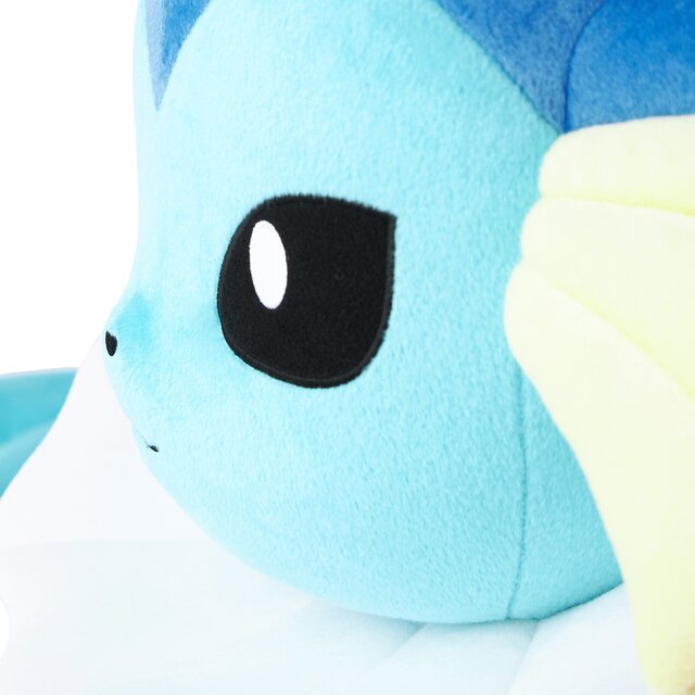 『ポケモン』イーブイとのサイズ差にビックリ！シャワーズ、サンダース、ブースターの「等身大ぬいぐるみ」受注販売は本日5月19日まで