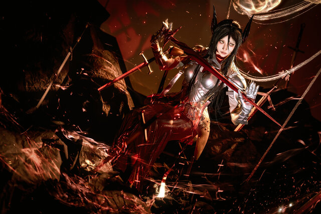イネス（専用コーデ：燃ゆる蒼穹の下）／几何尼亚 poii（Weibo：几何尼亚 poii）