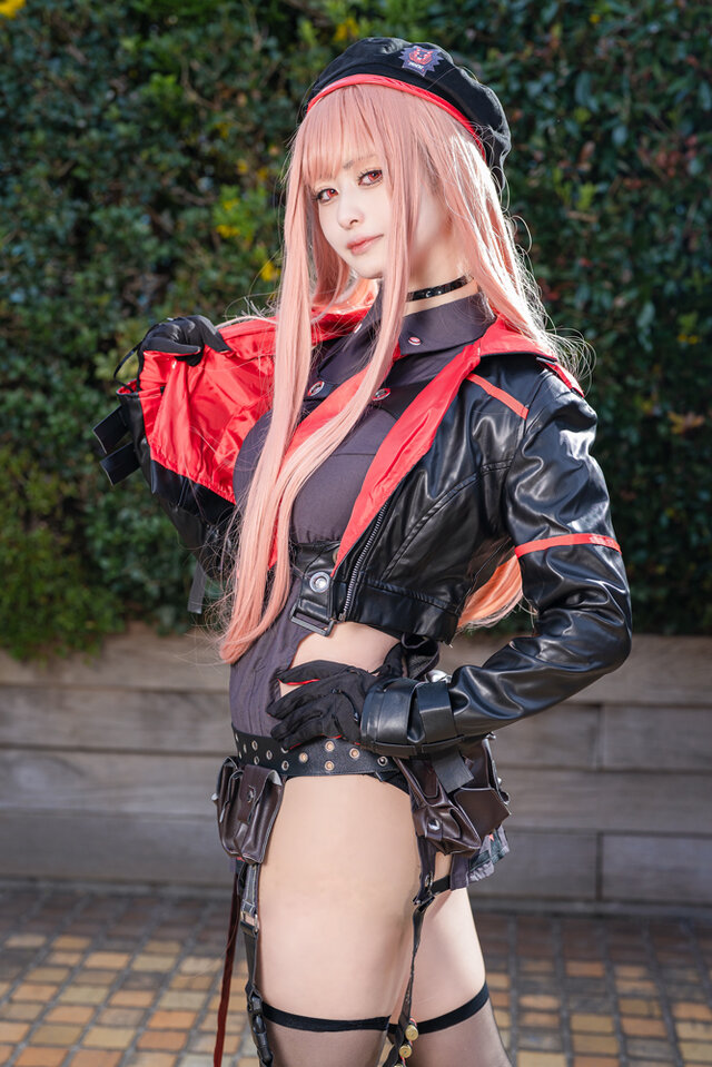 ラピ『勝利の女神：NIKKE』／星乃 みくる（X：@MIKURU_cos_）