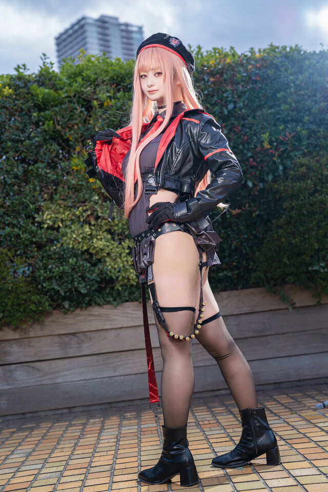 ラピ『勝利の女神：NIKKE』／星乃 みくる（X：@MIKURU_cos_）