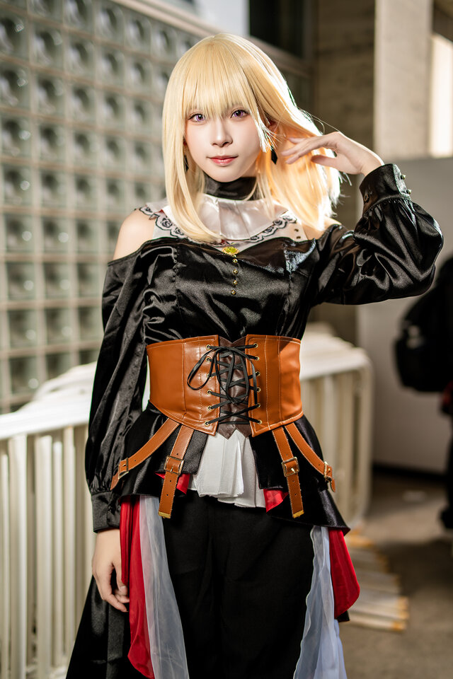 ドロリス『BanG Dream! Ave Mujica』／紅羽りお（X：@riotarou12）