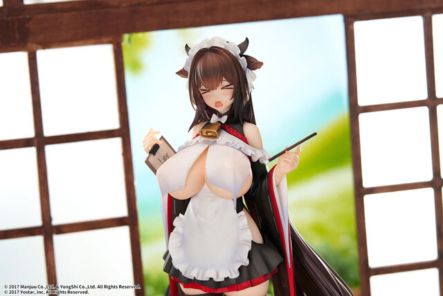 はち切れんばかりの“たわわ”なボリューム感！『アズレン』樫野が着せ替え「つまずきトラブルメイド」の姿でフィギュア化