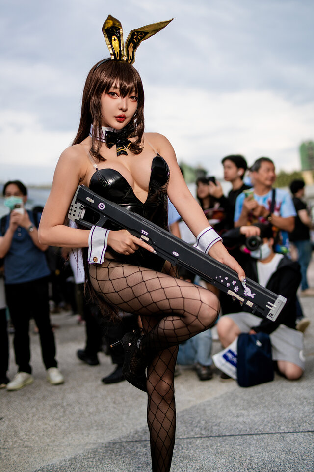 ノワール『勝利の女神:NIKKE』／XUXU 星野秀奈（Instagram：xuxu_0330）【日本】