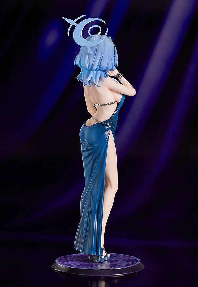 セクシーすぎるドレス衣装…！『ブルアカ』より「アコ」が1/7スケールフィギュア化ー大胆に見えた背中や綺麗なスリットなど見応えたっぷり
