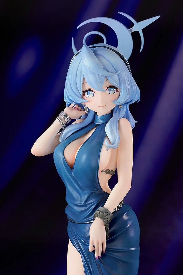 セクシーすぎるドレス衣装…！『ブルアカ』より「アコ」が1/7スケールフィギュア化ー大胆に見えた背中や綺麗なスリットなど見応えたっぷり