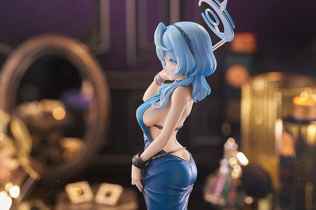 セクシーすぎるドレス衣装…！『ブルアカ』より「アコ」が1/7スケールフィギュア化ー大胆に見えた背中や綺麗なスリットなど見応えたっぷり