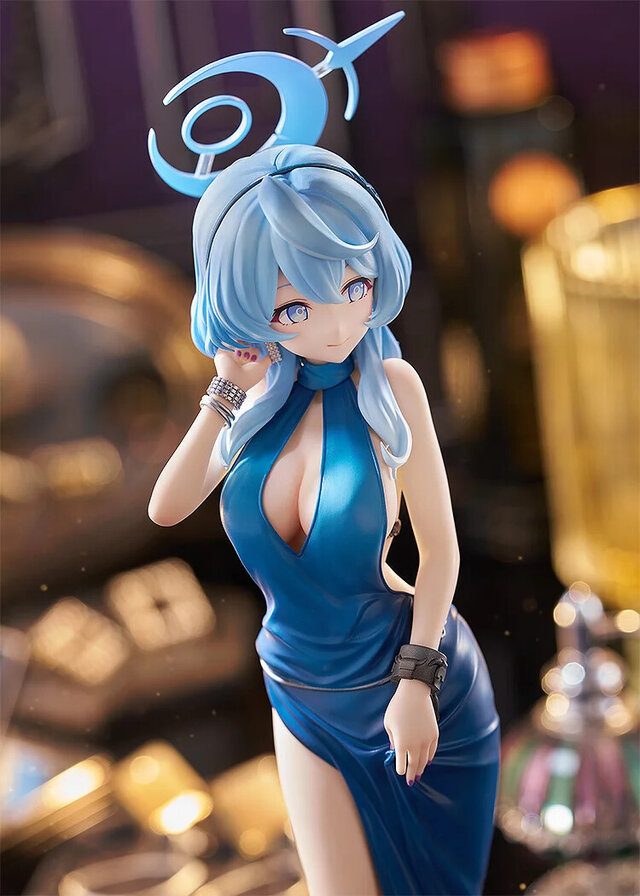 セクシーすぎるドレス衣装…！『ブルアカ』より「アコ」が1/7スケールフィギュア化ー大胆に見えた背中や綺麗なスリットなど見応えたっぷり