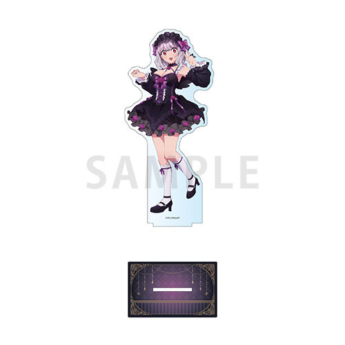 ゴスロリ衣装でも目を引く宝多六花の太もも！「グリッドマンユニバース」ポップアップストアにて、新規描き下ろしイラストグッズを販売