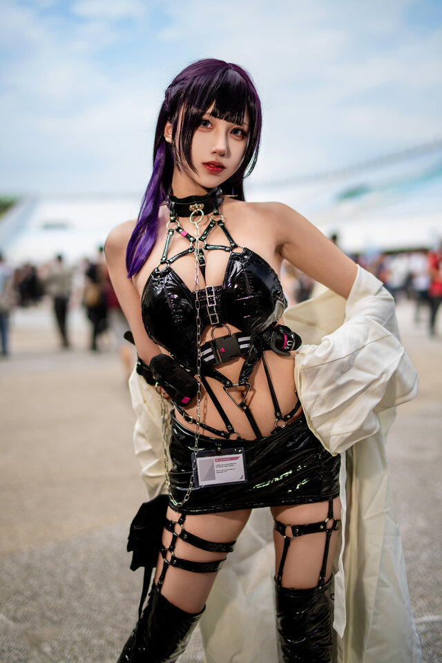 ミハラ『勝利の女神:NIKKE』／いのり（Instagram：ia_inori、X：@ia_inori）