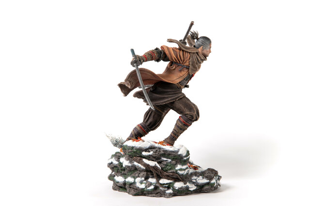 『SEKIRO』主人公「狼」のスタチューが予約開始！楔丸と不死斬りを背負い、戦国の世を駆ける