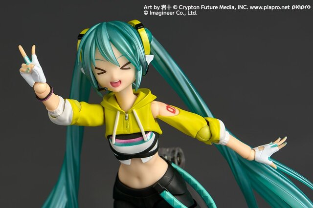 健康的なおヘソ！可動フィギュア「初音ミク　Fit Boxing Ver.」が登場ーダンベルや縄跳び、ゲームを再現可能なパーツも付属