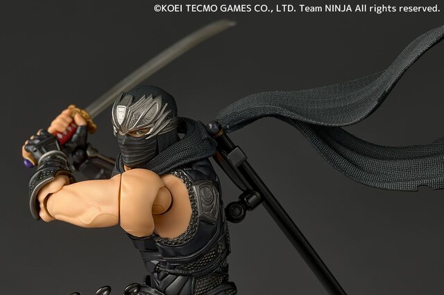『NINJA GAIDEN 3』より「かすみ」と「リュウ・ハヤブサ」が立体化！スタイリッシュな忍装束で作中アクションを再現