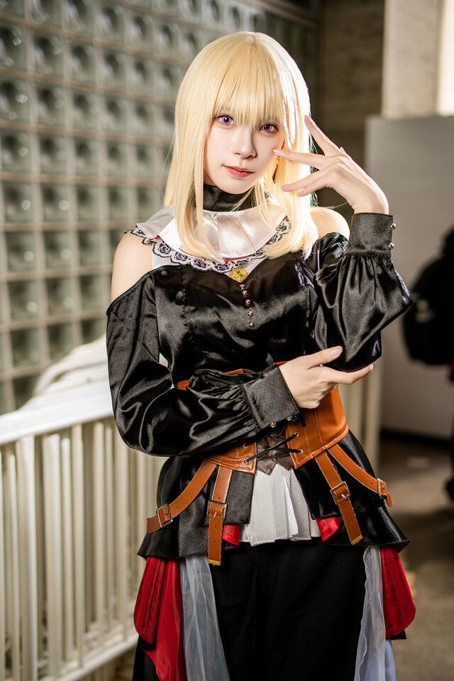 ドロリス『BanG Dream! Ave Mujica』／紅羽りお（X：@riotarou12）
