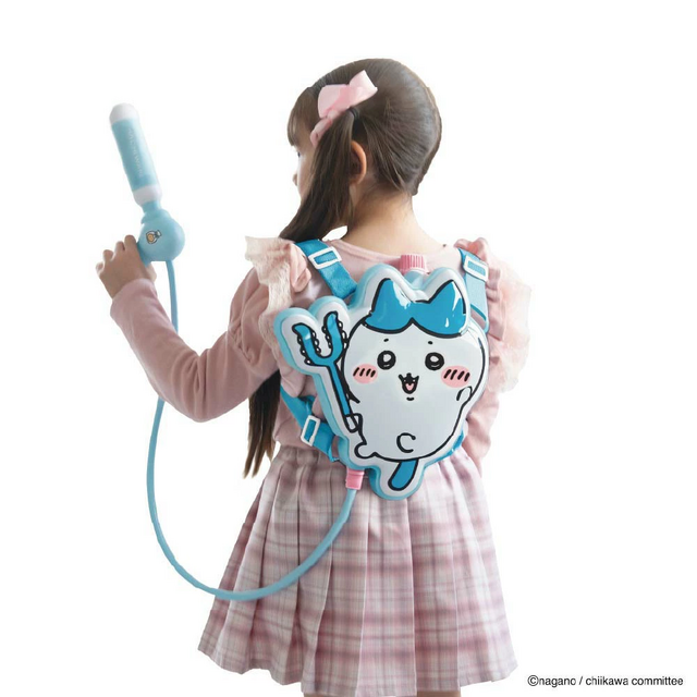 夏のレジャーにピッタリ！「ちいかわ」「ハチワレ」「うさぎ」3種のリュック型ウォーターシューターが販売中