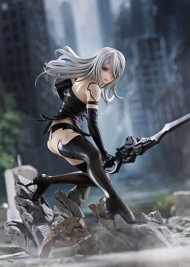 激しい戦闘の中で魅せるふともも！「ニーアオートマタ」より「A2」が四〇式戦術刀を構え、躍動感あるポージングで立体化