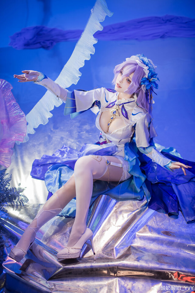 カンタレラ／酸奶酸奶_YVY（Weibo：酸奶酸奶_YVY）