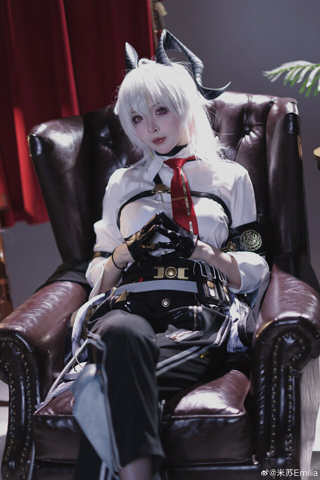 ザンニー／米苏 Emilia（Weibo：米苏 Emilia）