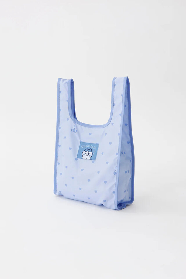 チョコを頬張る「ちいかわ」たちが可愛すぎる…！トーキングヘッズにて、Tシャツやエコバックなど新商品全8種が本日5月23日12時発売