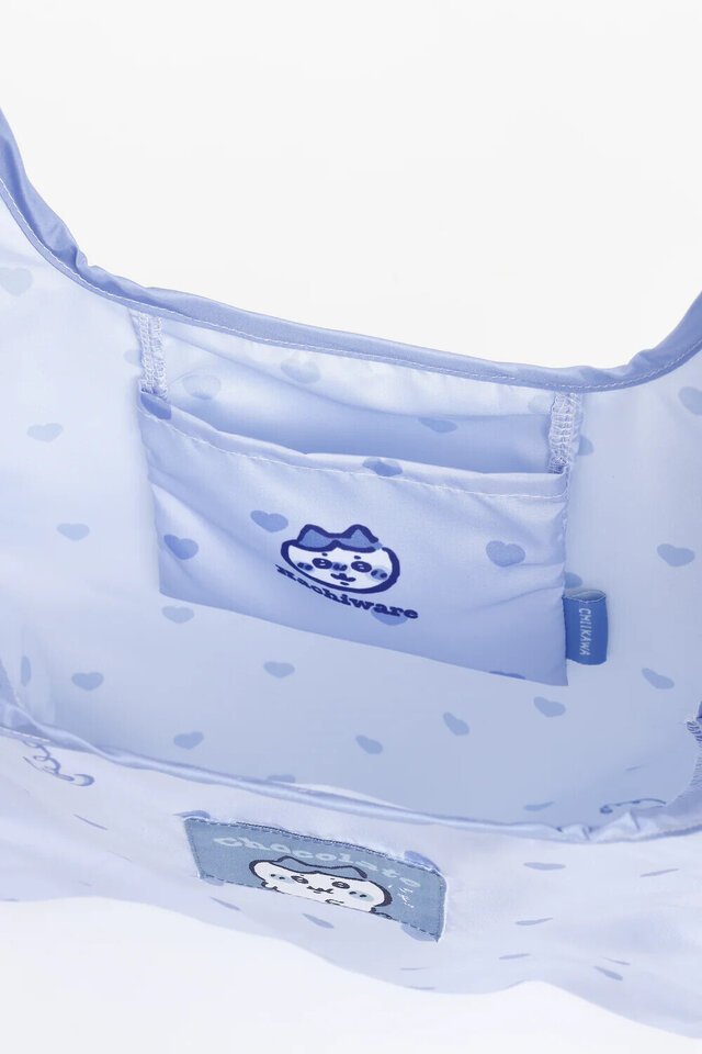 チョコを頬張る「ちいかわ」たちが可愛すぎる…！トーキングヘッズにて、Tシャツやエコバックなど新商品全8種が本日5月23日12時発売
