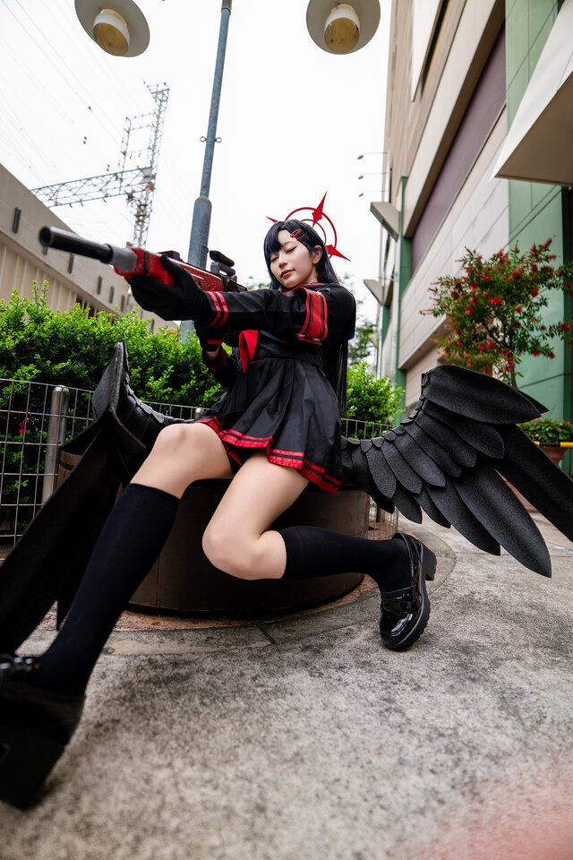 仲正イチカ『ブルーアーカイブ』／えびびちり（X：@EBICHIRI_cos）