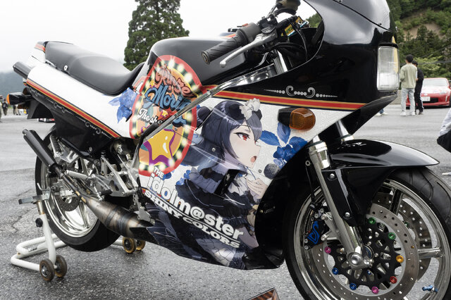 人気ゲーム/アニメ、VTuberまで痛車＆痛バイク総勢150台が集結！キャラクターとクルマへの愛で溢れた奥伊吹を取材【ARCChampionship 2025フォトレポ】