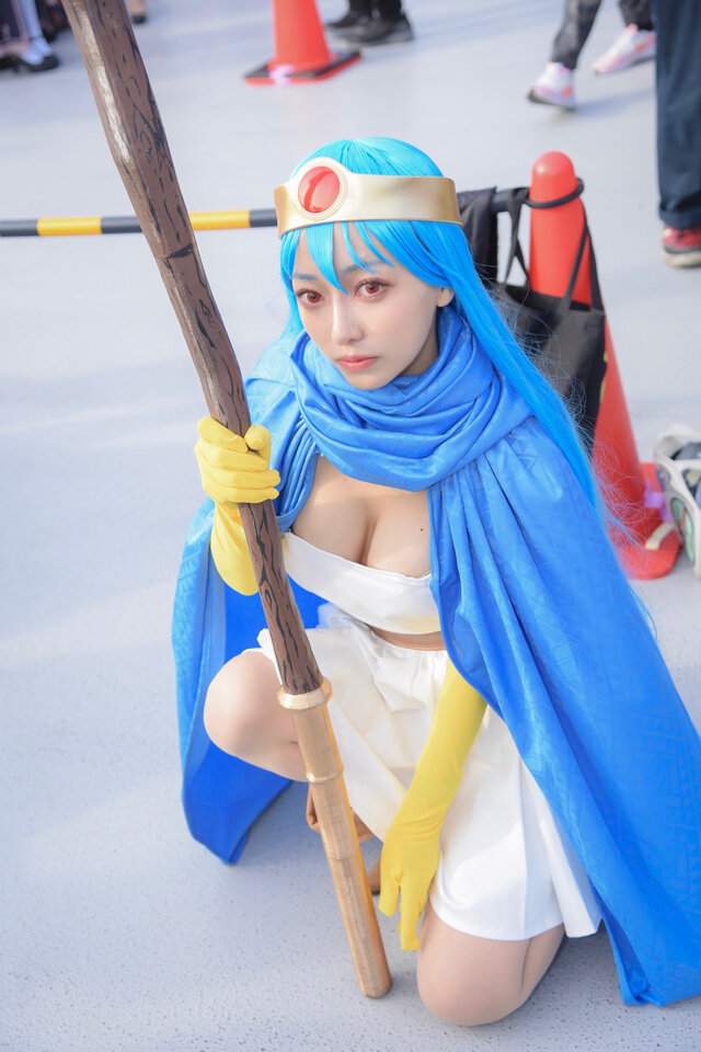 女賢者『ドラゴンクエストIII』／ミンミコ（X：@minmikoooooooo）